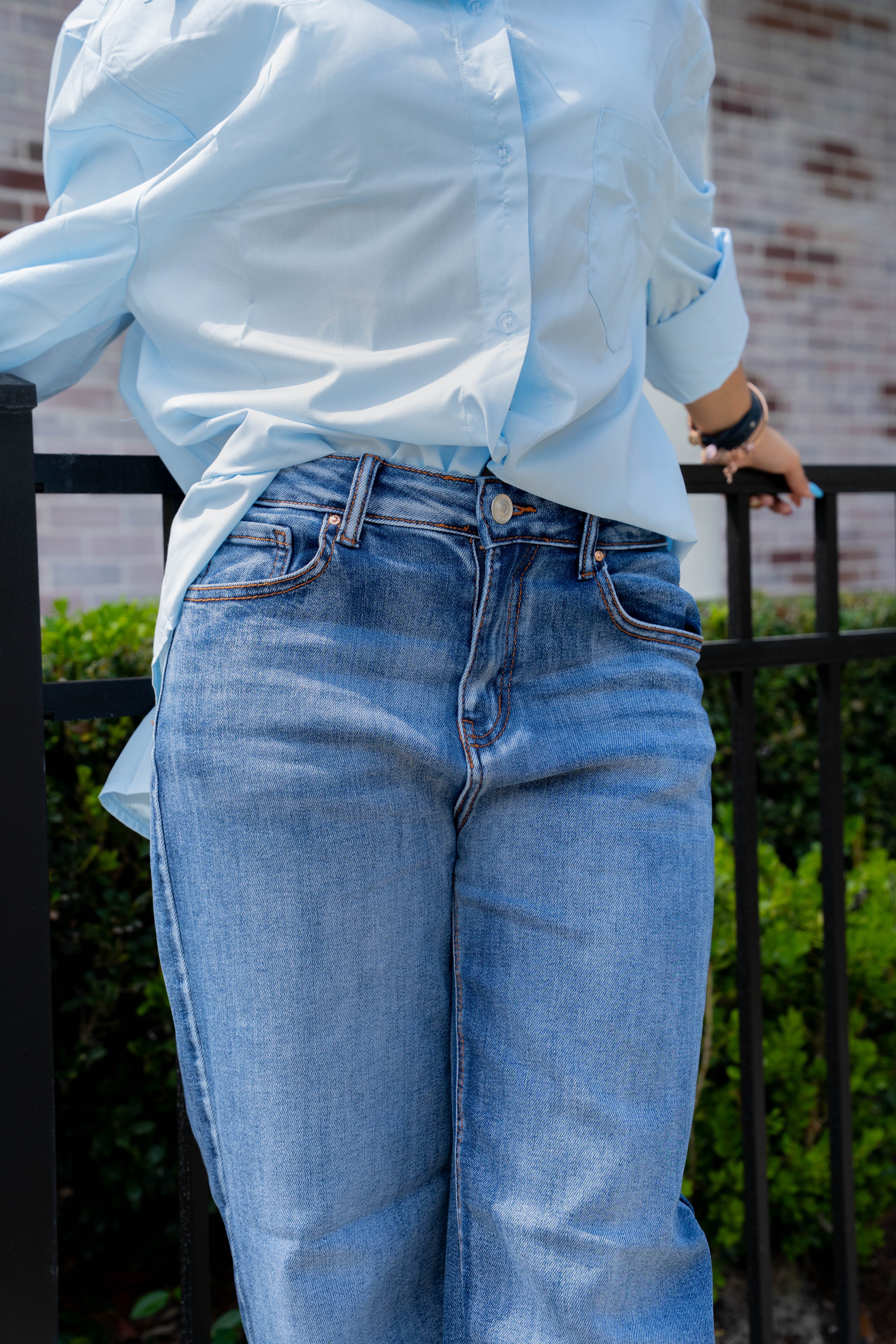 Luna Essentials Straight Leg Jean